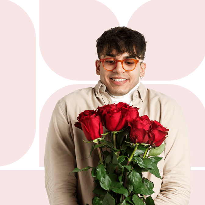 Rode rozen Valentijn, man die rode rozen heeft gekocht voor zijn Valentijn