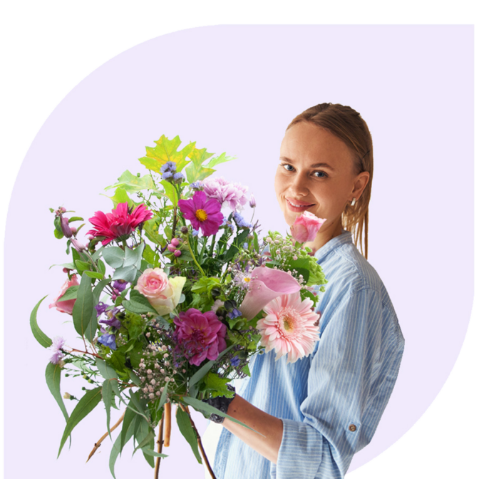 Bloemen bezorgen, bloembinder met winter boeket